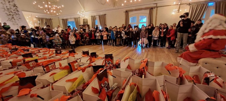 Hintón érkezett Zabolára a Mikulás