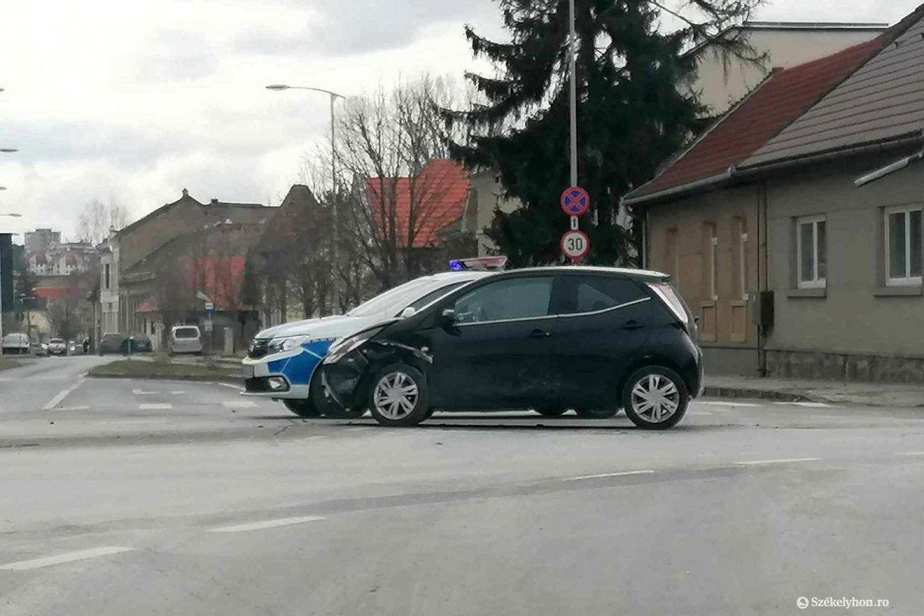 A Márton Áron és Taploca utcák kereszteződésében történt baleset •  Fotó: Székelyhon