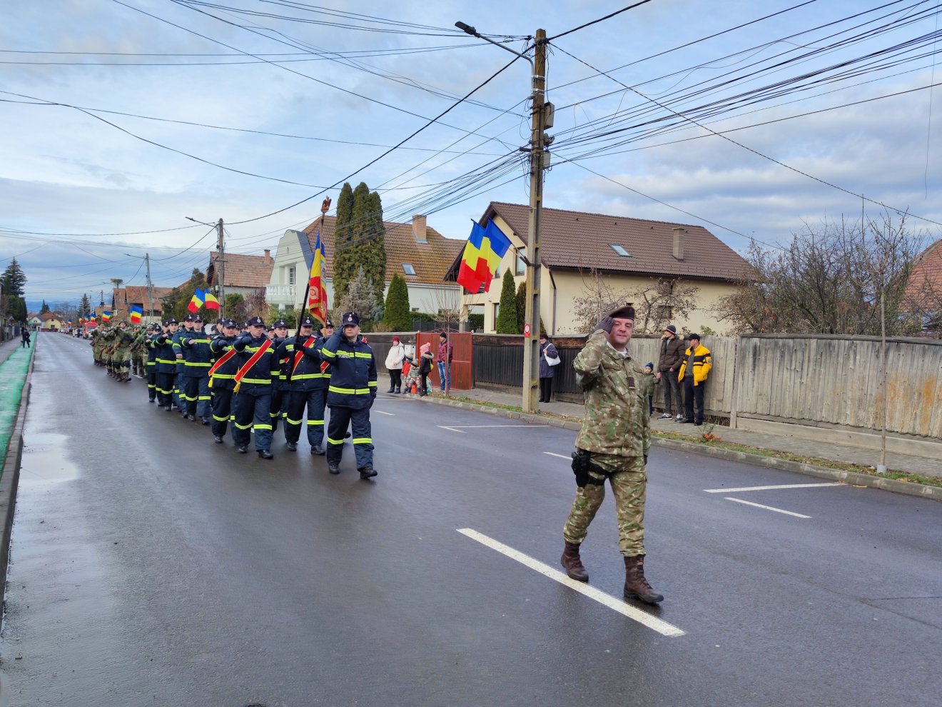 Az ünnepség a díszőrség felvonulásával ért véget •  Fotó: Farkas Áron