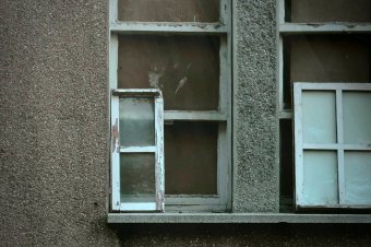 Mi legyen a feleslegessé vált ablaküvegekkel, tükrökkel? Megadjuk a kérdésre a választ