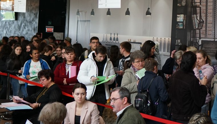 Karrierindításra buzdítja a háromszéki fiatalokat a munkaügyi hivatal