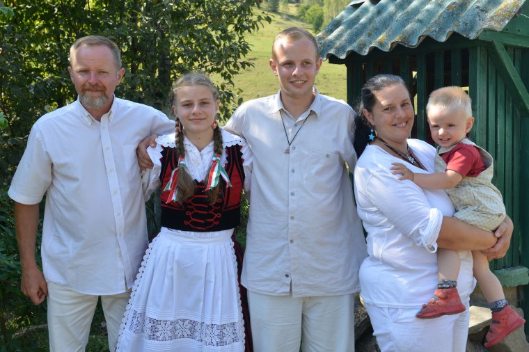 Újjászületés villámcsapás által