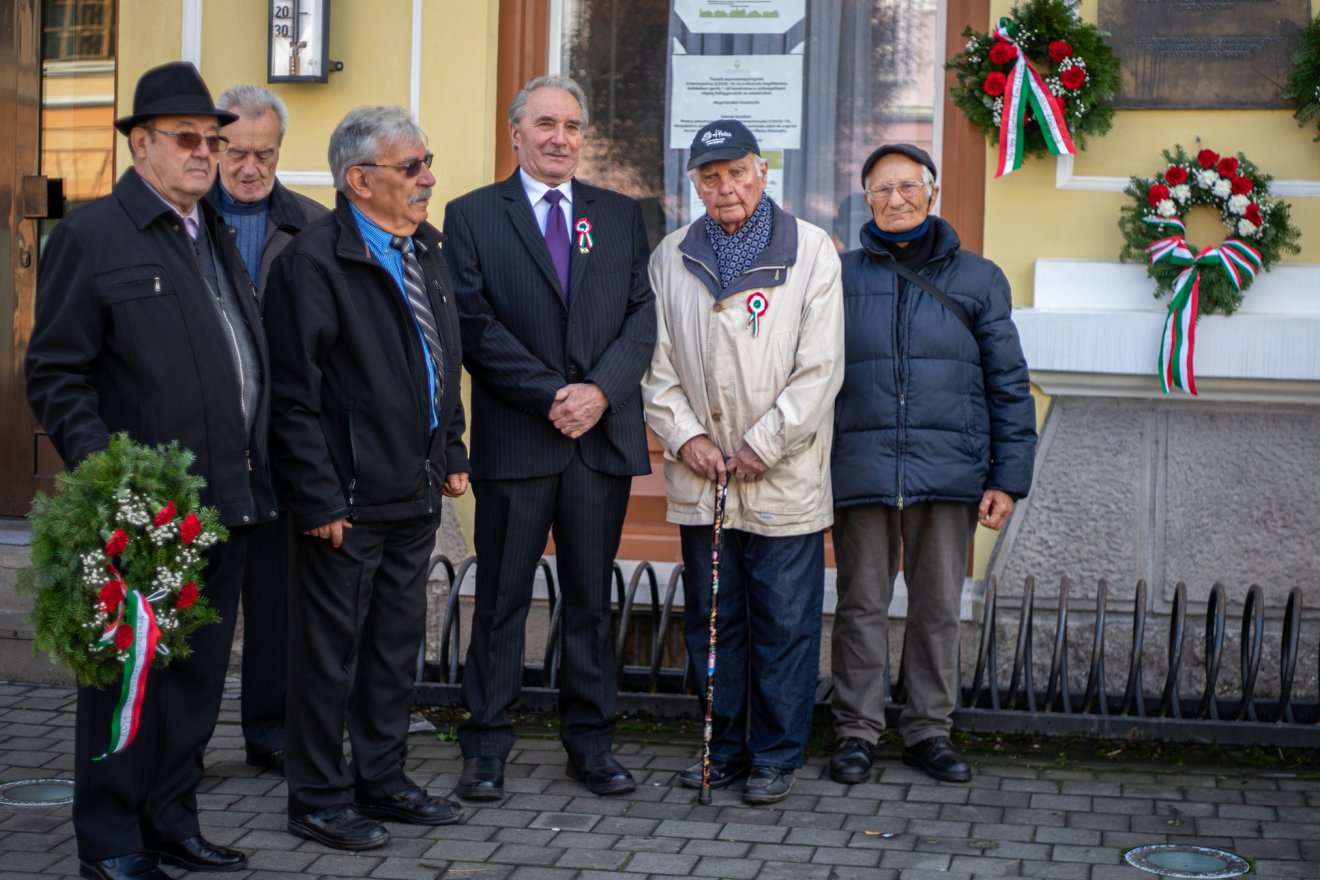 Egykori elítéltek emlékeznek Sepsiszentgyörgyön •  Fotó: Székely Hírmondó-archív