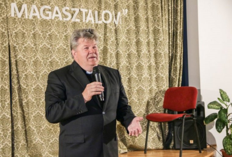 Elhunyt Ágoston Ferenc segesvári plébános