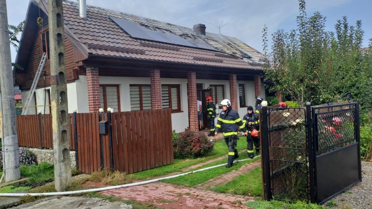 Kigyúlt egy napelemes lakóház