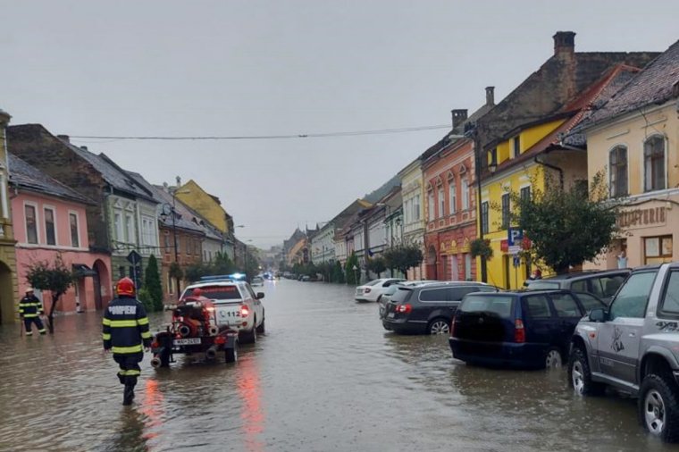 Elárasztotta a víz Segesvár központjának egy részét