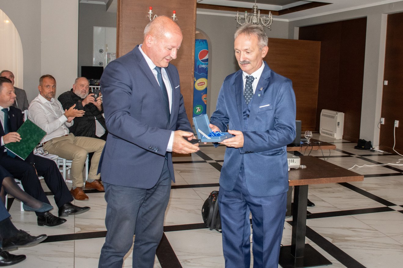Simicskó István országgyűlési képviselő átveszi a díjat •  Fotó: Szakács Tamás