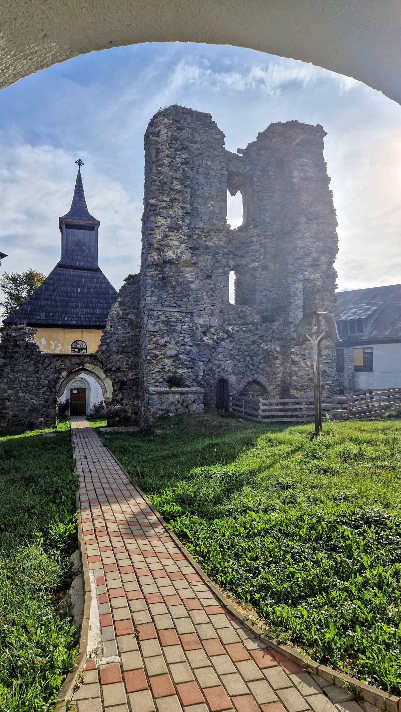 Az egykori templomot tatárok rombolták le •  Fotó: Kocsis Károly