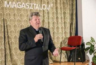 Elhunyt Ágoston Ferenc segesvári plébános