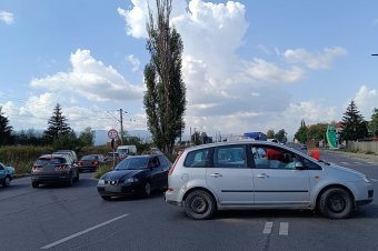 Baleset enyhe sérülésekkel és pánikrohammal a Brassói úton