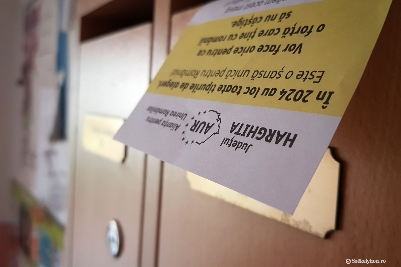 AUR-kampány Szatmárnémetitől Székelyudvarhelyig. Meddig mennek el? •  Fotó: Székelyhon
