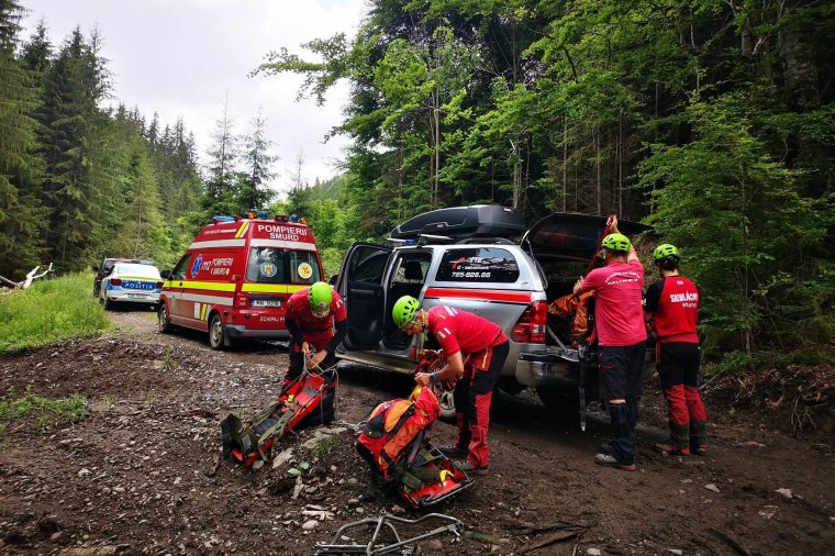 Fa alá szorult egy férfi a Jód-völgyében – mentőhelikopter vitte kórházba