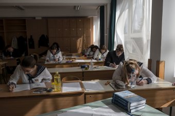Tanügyminiszter: még nincs szükség a vizsgák elhalasztására