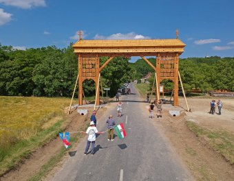 Felavatták a legnagyobb székely kaput