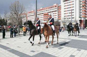 A bukaresti csendőrségi lovasság is részt vett a csíkszeredai felvonuláson