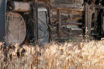 Szépvízi vasárnap: ittasan, jogosítvány nélkül balesetezett, hátrahagyva sérült utasát