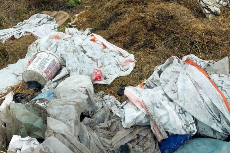 Tízezer lejes bírság illegális szemetelésért Csíkban