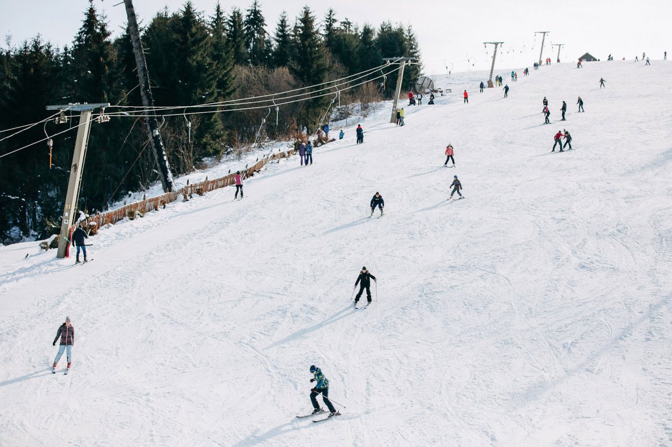 Homoródfürdőn lehet még sízni, bár mivel egyre kevesebb a vendég, ők is bezárást fontolgatják •  Fotó: Gábor Lajos/Lobogó Resort