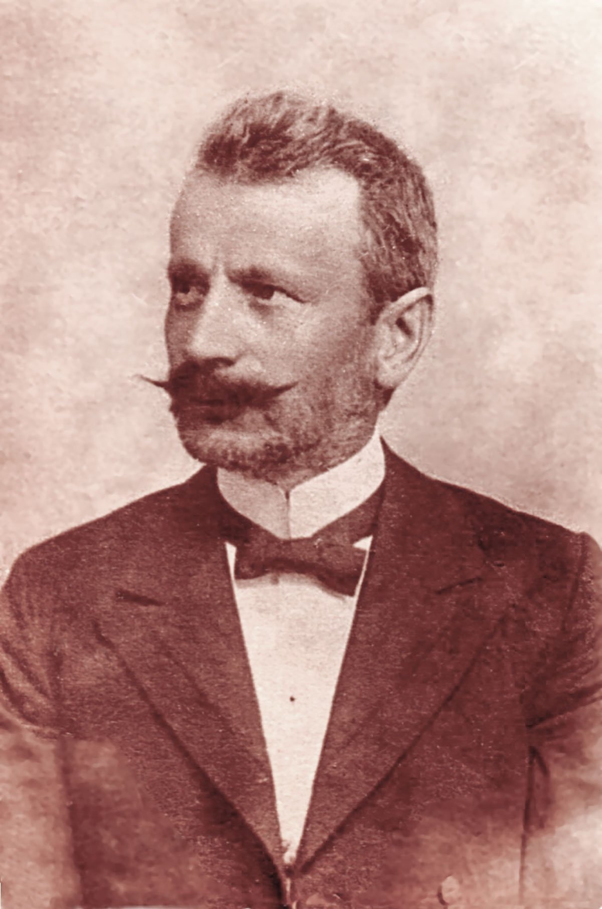 Pál Gábor gimnáziumi tanár (1852–1935) •  Fotó: A Los Angelesben élő Pál Gábor tulajdonát képezi