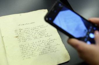 Több száz Petőfi-kézirat vált elérhetővé online