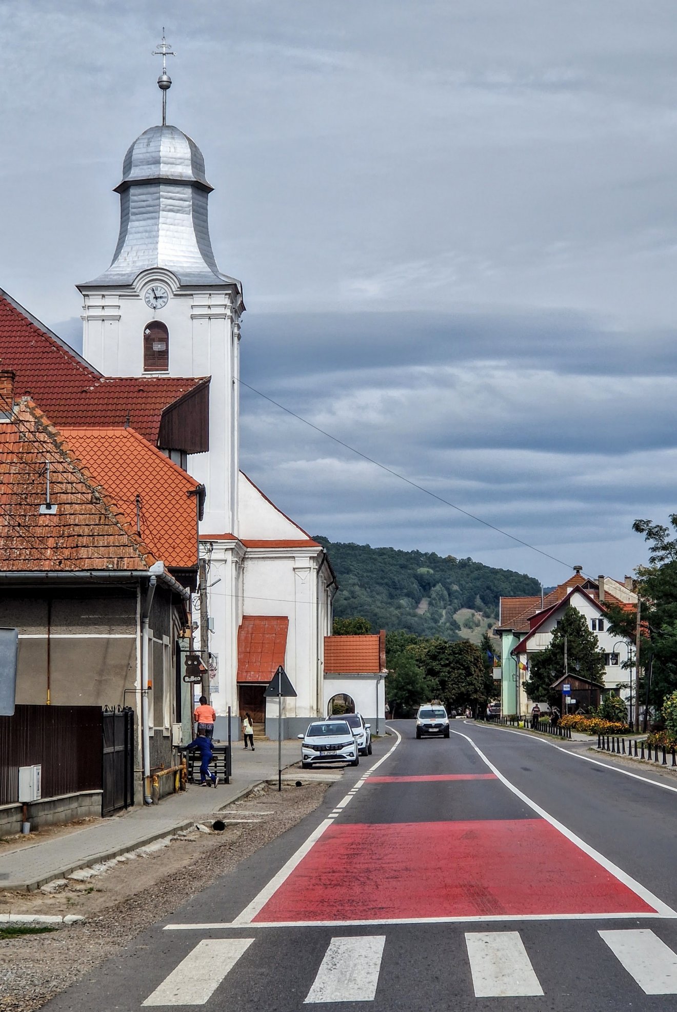 Bereckben a moldovai átutazók is az AUR-ra szavaztak •  Fotó: Kocsis Károly