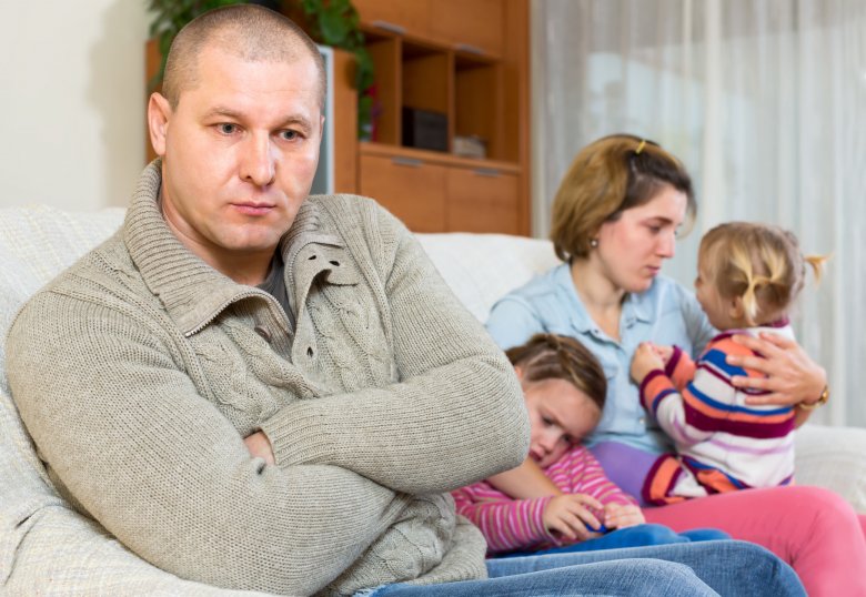 A gyerekek érkezése után nem mindig találja meg a helyét a férfi a családban, ami súlyos konfliktusokhoz vezethet (képünk illusztráció) •  Fotó: 123RF