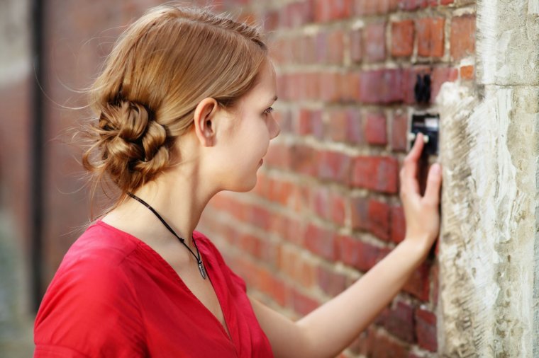 Jó napot! Van itthon valaki, aki dolgozni akar?