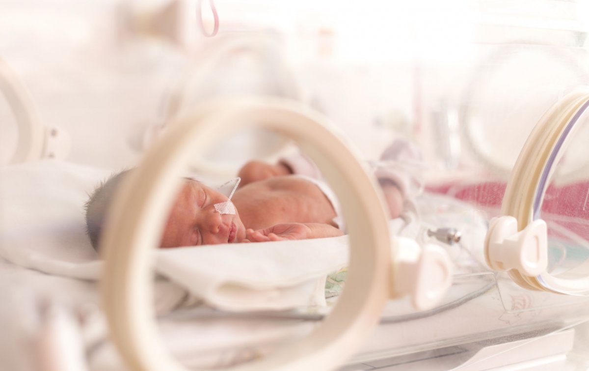 Sokszor hetekig inkubátorban vannak a koraszülött babák •  Fotó: 123RF