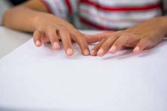 A digitalizáció megkönnyíti a vakok életét: a teológusnak tanuló Kovács Tamás mesélt mindennapi kihívásairól