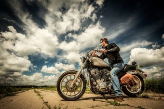 Benzingőzös férfitestvériség: a motorosklubok