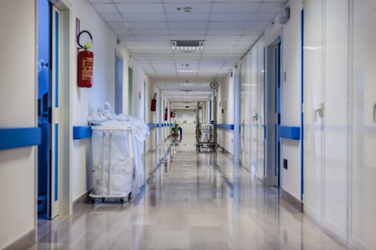 Gombafertőzés a kórházban, karantén és büntetések sora