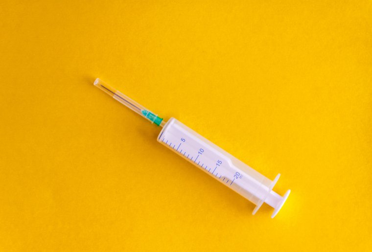 Rejtélyes tűszúrásos támadások Nyugat-Európában: sok esetet vizsgálnak immár a spanyol hatóságok is