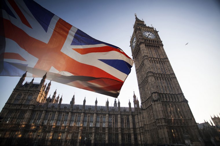 Koronavírus járvány: Nagy-Britanniát felébresztette a valóság