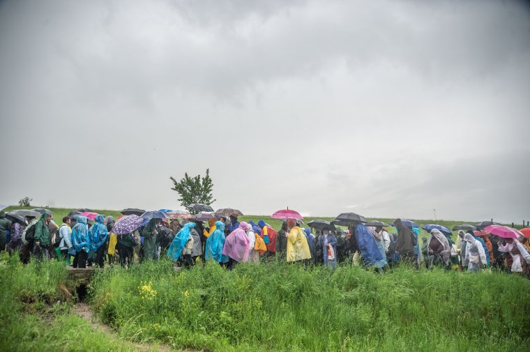 A természetnek önmagát kell meghazudtolnia, hogy ne legyen esős a június