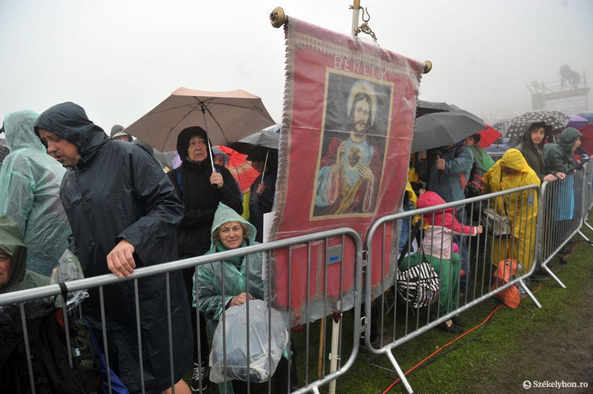 &bullet;  Fotó: Beliczay László
