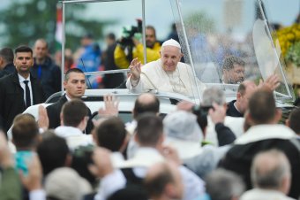 Egy éve hunyt el Ferenc pápa, aki utódja szerint korszakváltó időben vezette az egyházat