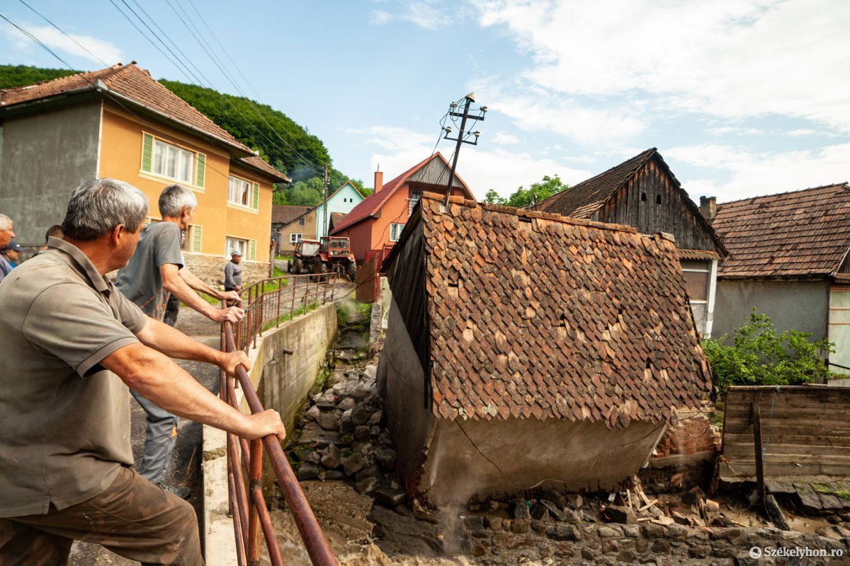 Erdélyben inkább az árvizek szoktak jelentősebb kárt okozni, földrengés miatt megrongálódott épületre kevés a példa. Képünk illusztráció •  Fotó: Erdély Bálint Előd