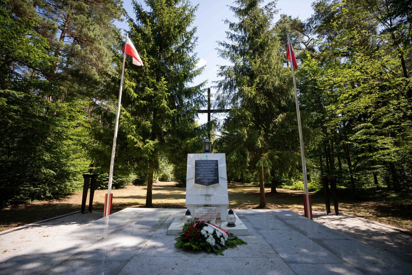 Soldaui emlékhely • Fotó: Twitter/Institute of National Remembrance