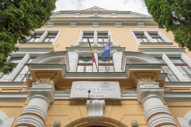 Brassói főgimnázium: a nemi erőszak gyanúja után is normális mederben folyik az élet az iskolában