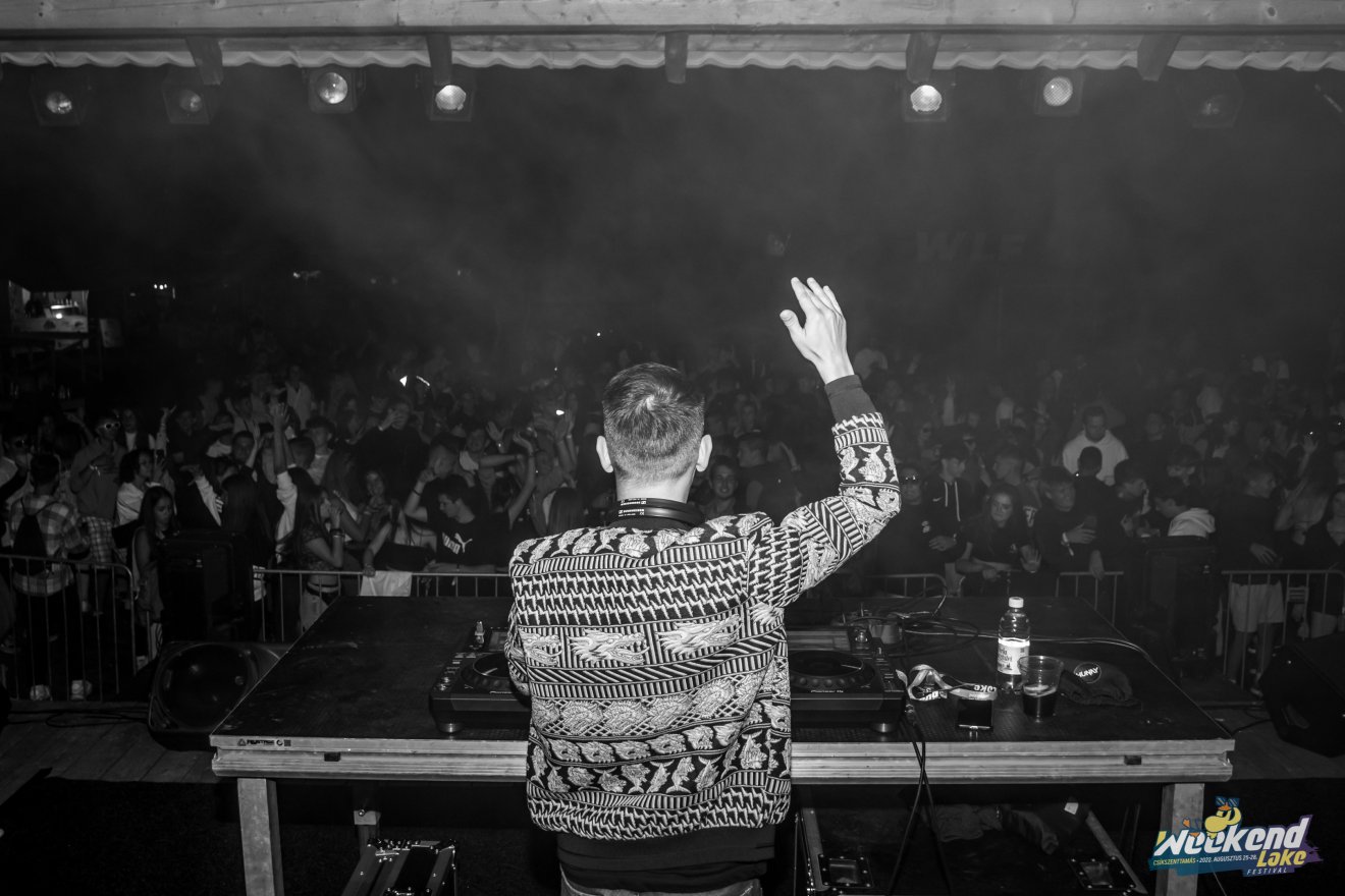 •  Fotó: Weekend Lake Festival