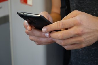 A rendőrség, illetve a BNR nevében telefonáló csalókra figyelmeztet a kiberbiztonsági igazgatóság