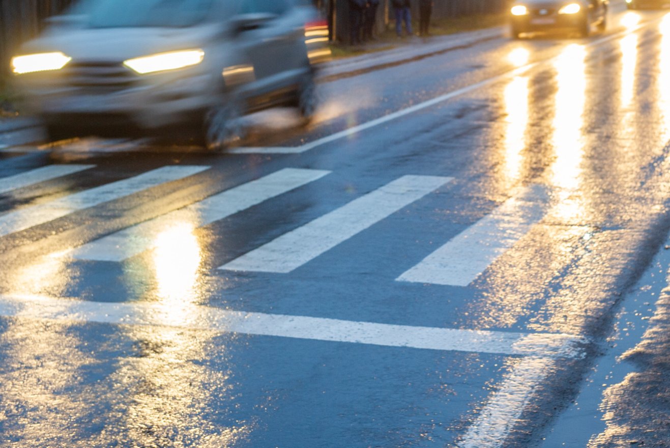 A gyalogátkelőn gázoltak el egy fiatal lányt Csíkszeredában