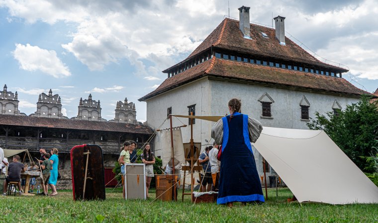 Középkori időutazás a Lázár-kastélyban