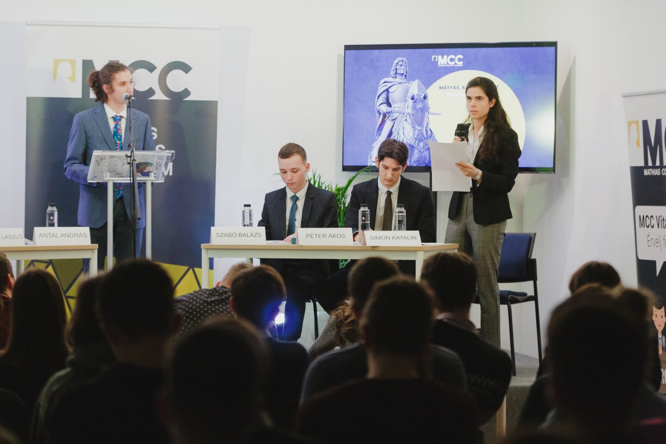 Az MCC hagyományosan nagy hangsúlyt fektet a diákok vitakultúrájának a fejlesztésére 