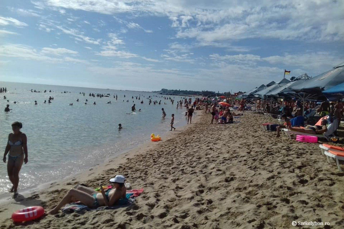Mamaia az egyik legnépszerűbb romániai turistacélpontja a majálisozóknak •  Fotó: Antal Erika