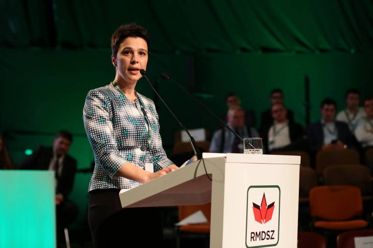 Nem hátrálnak meg: kvótát kaptak a nők az RMDSZ-ben