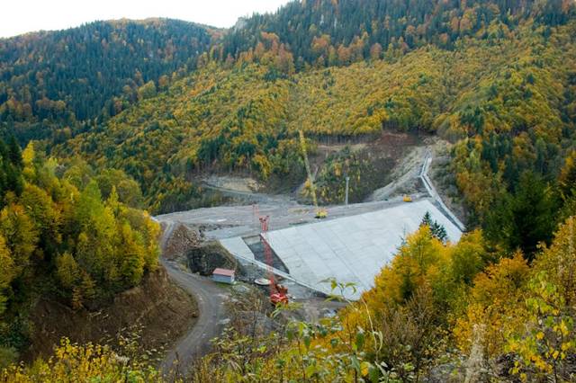 Célegyenesben a ratosnyai vízerőmű