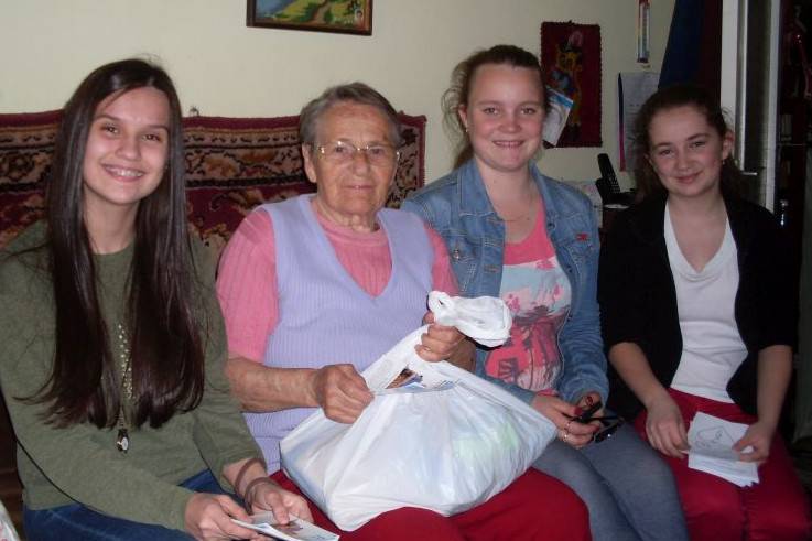 Gyűjtöttek és adakoztak a refisek