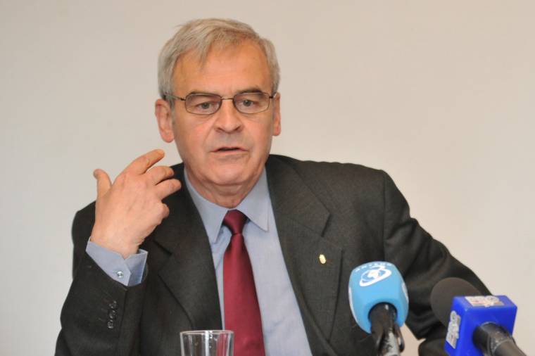 Beke-ügy: Tőkés tájékoztatta az Európai Parlamentet a „magyar politikai foglyokról”