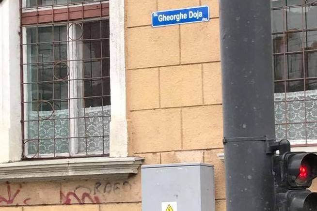 A többi kétnyelvű felirat eltávolítását is kilátásba helyezte Maros megye prefektusa